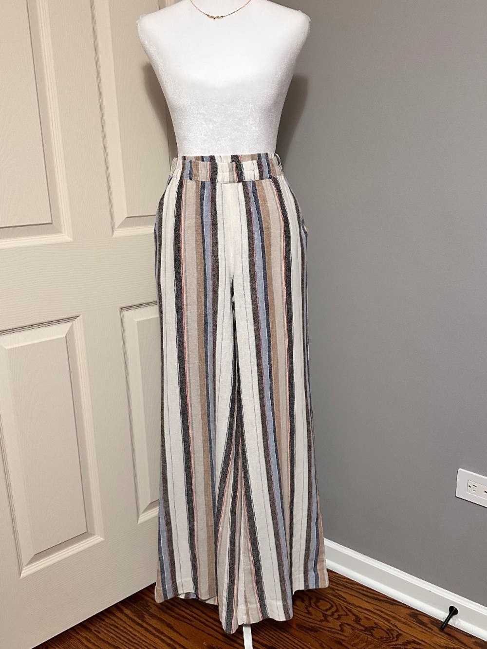 Bohemian Linen Blend Wide Leg Pants in Stripe